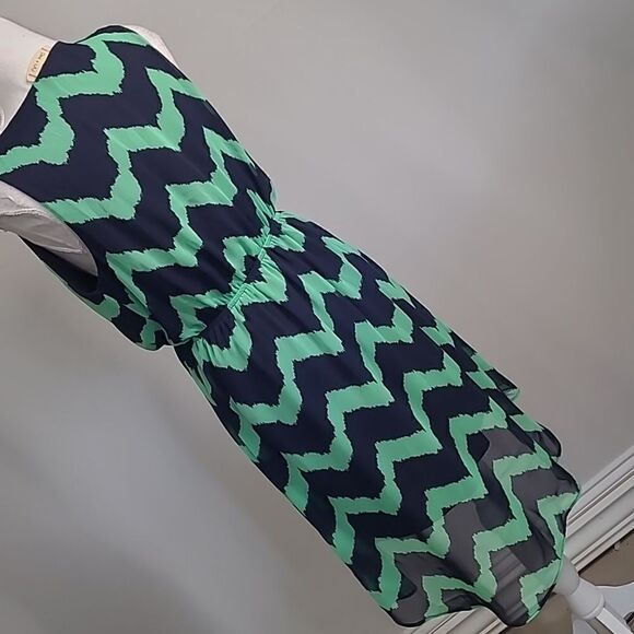 pixi + ivy sz M chiffon dress fully lined high low hem - Picture 2 of 8